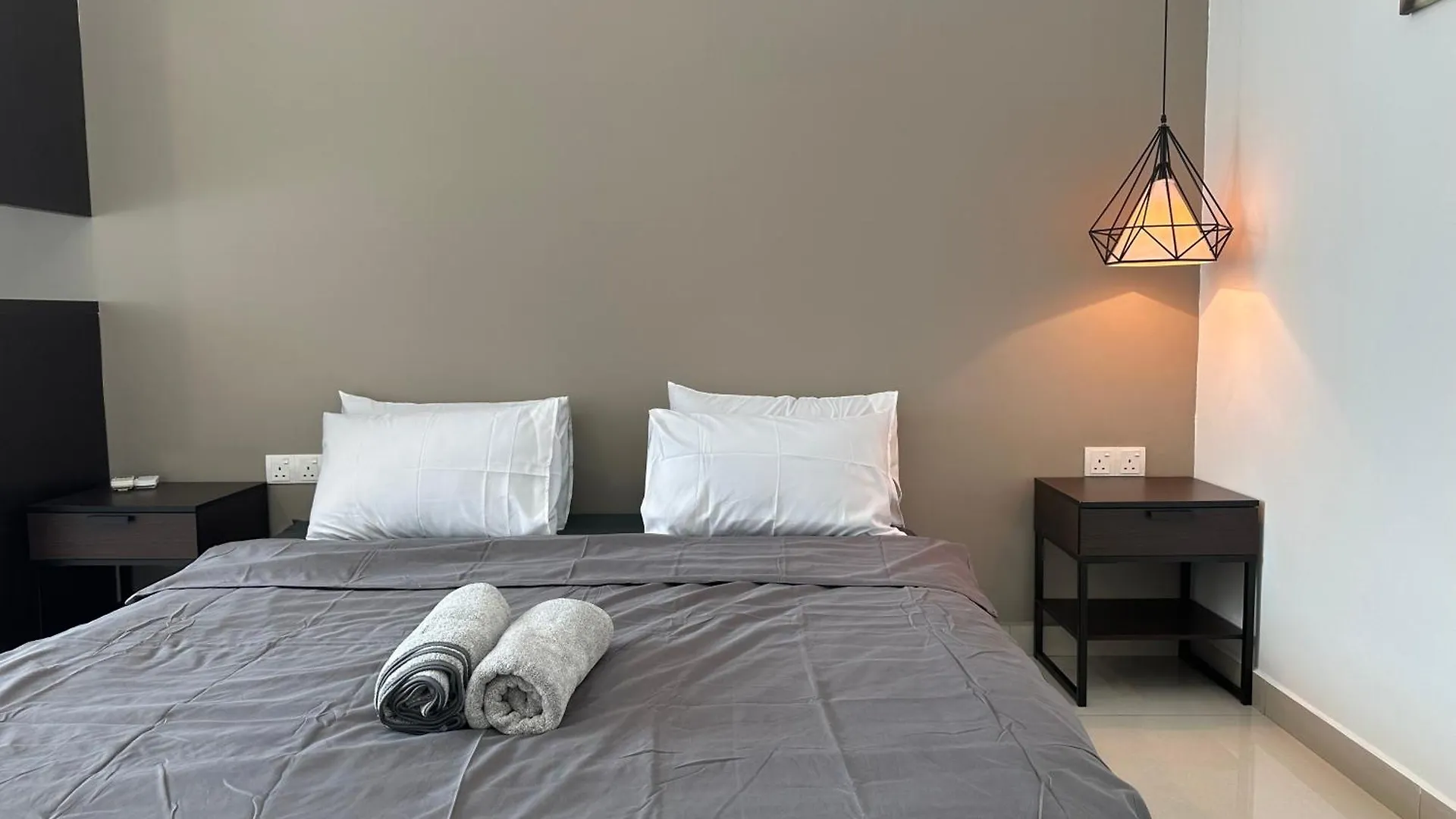 Villa Kl Sri Petaling Bbq & Games Landed House Kuala Lumpur Ma­lay­sia