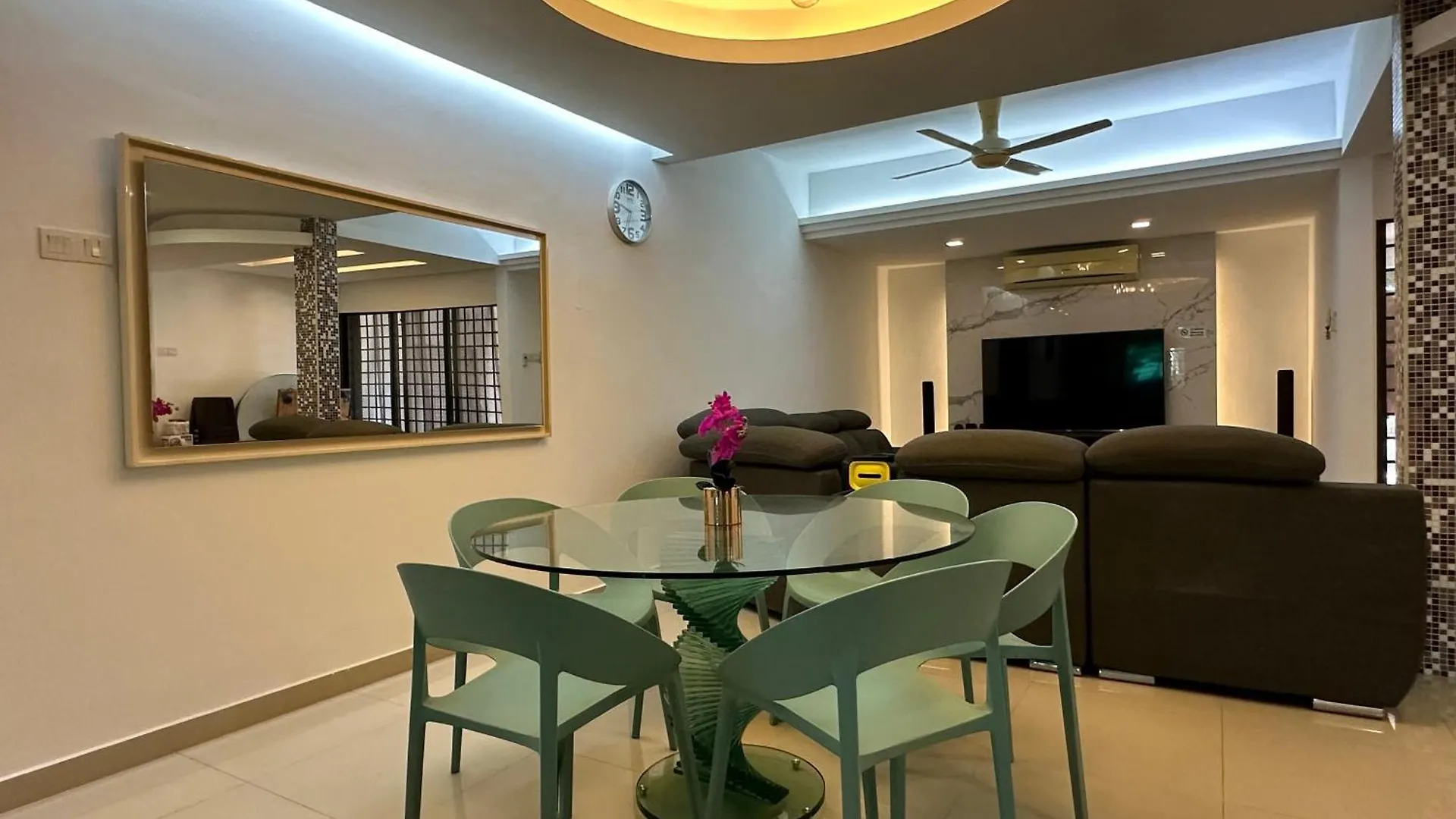 Villa Kl Sri Petaling Bbq & Games Landed House Kuala Lumpur 0*,