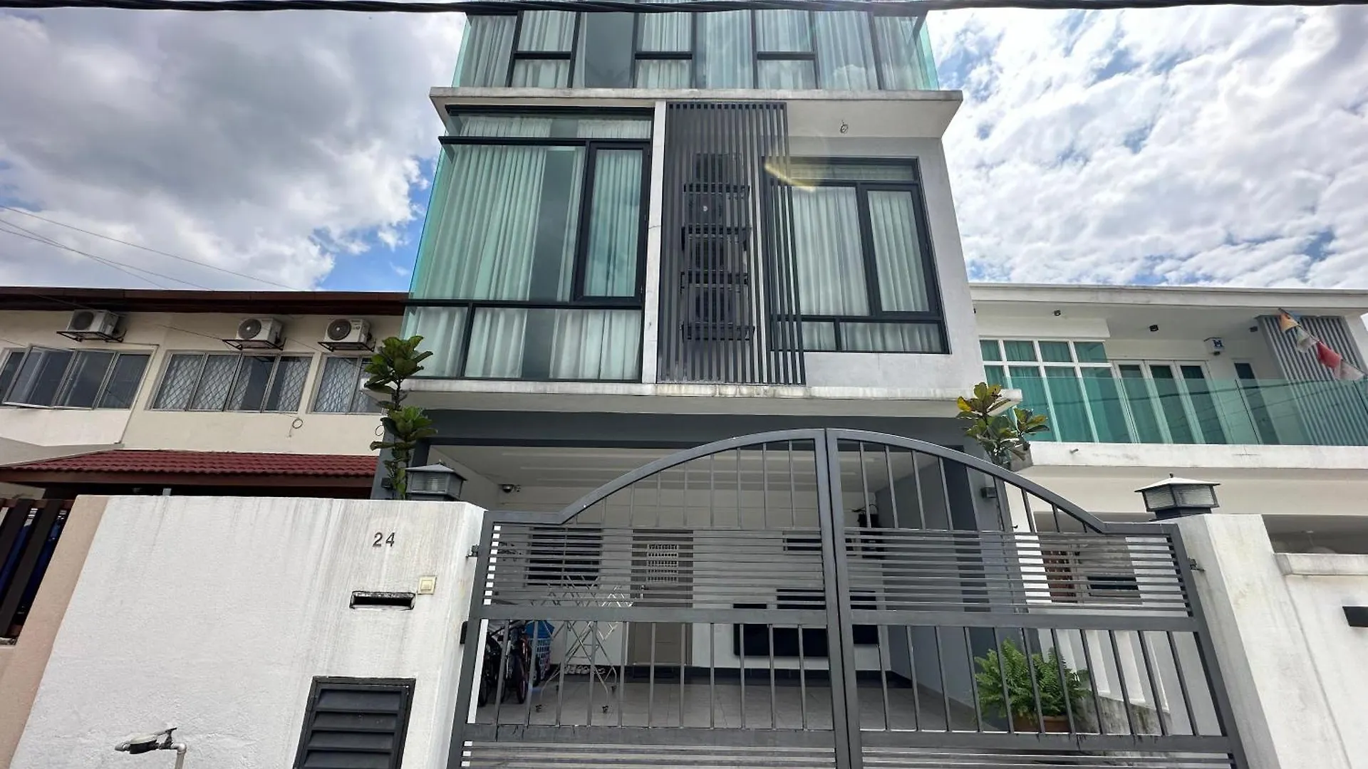 Kl Sri Petaling Bbq & Games Landed House Villa Kuala Lumpur Semesterbostad